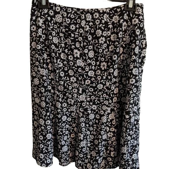 EUC Floral Skirt Black/White Christopher & Banks - Picture 5 of 6